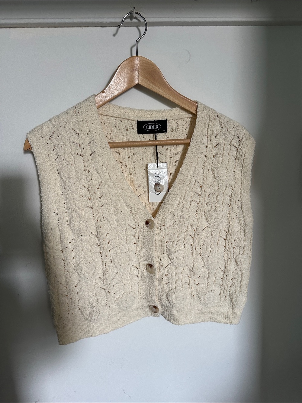 Cider Cream Cable Knit cropped Button-Front Sweater Vest NWT
